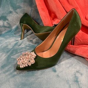 Brand new beautiful green bedazzled heels